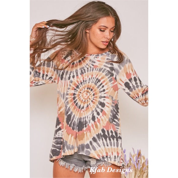 ❤️LAST! Back Detail Tie Dye Spiral Soft Knit Top! - Picture 3 of 12
